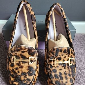Aravon mohair leopard loafer